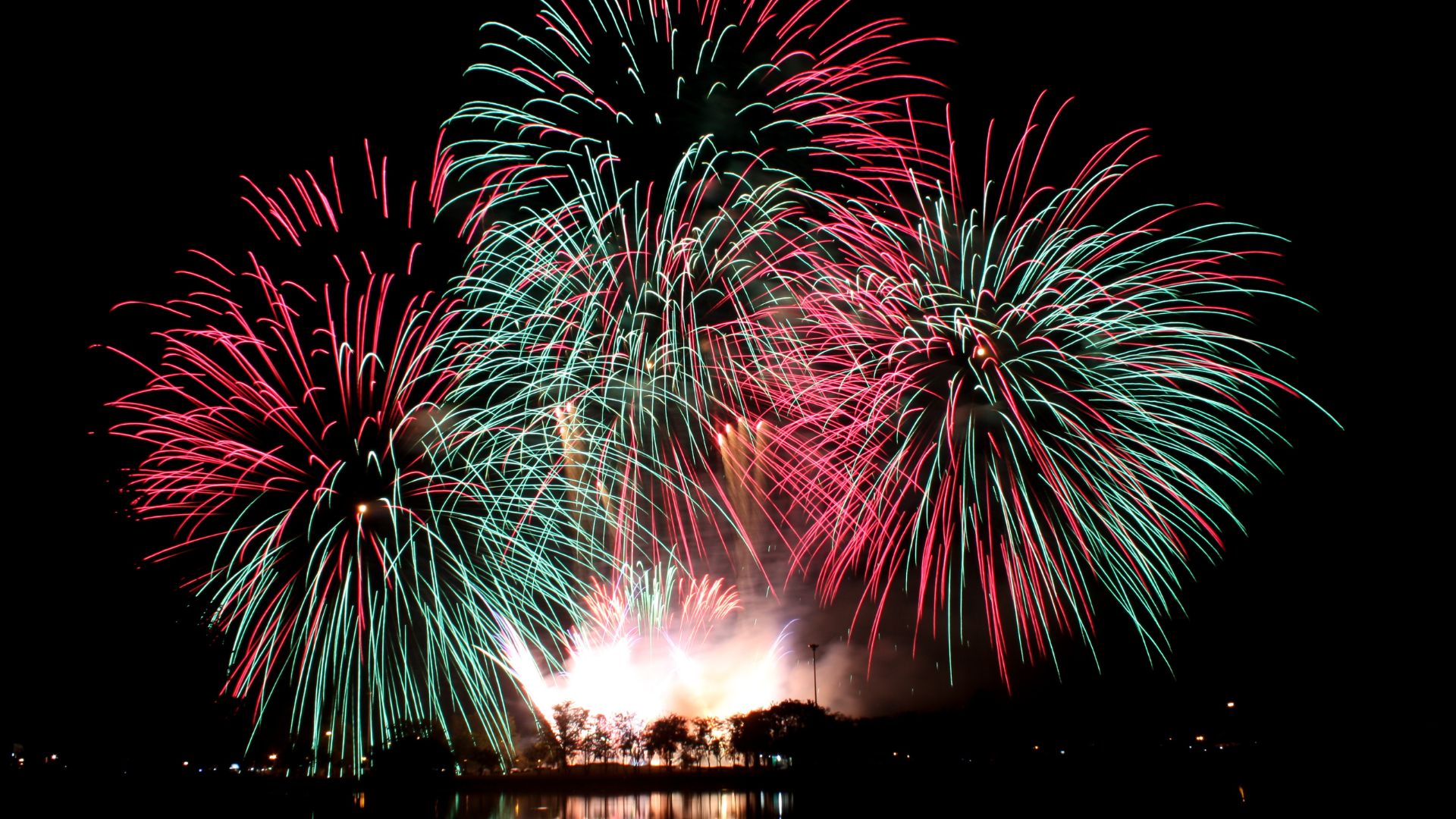 ALT�y�z:�¶­I���U�A�C���P�����⪺��g���Ϥ��j���n������A�U�������i�����żv�P�����˼v�C