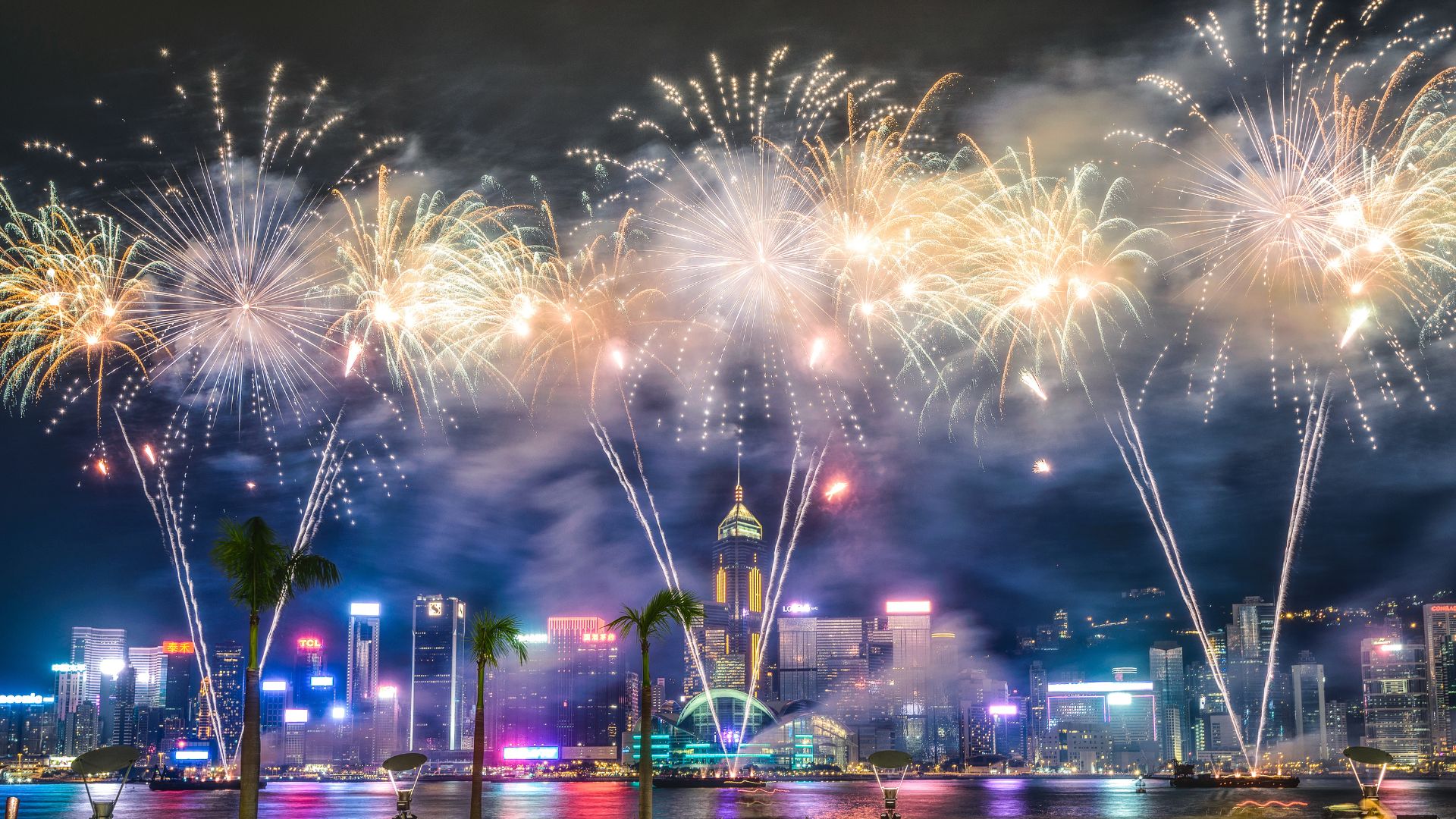 ALT�y�z: ������h�Q�ȴ�]���A���[��������Ϥ��b�����ѻڽu�P����W�Ų��j���C