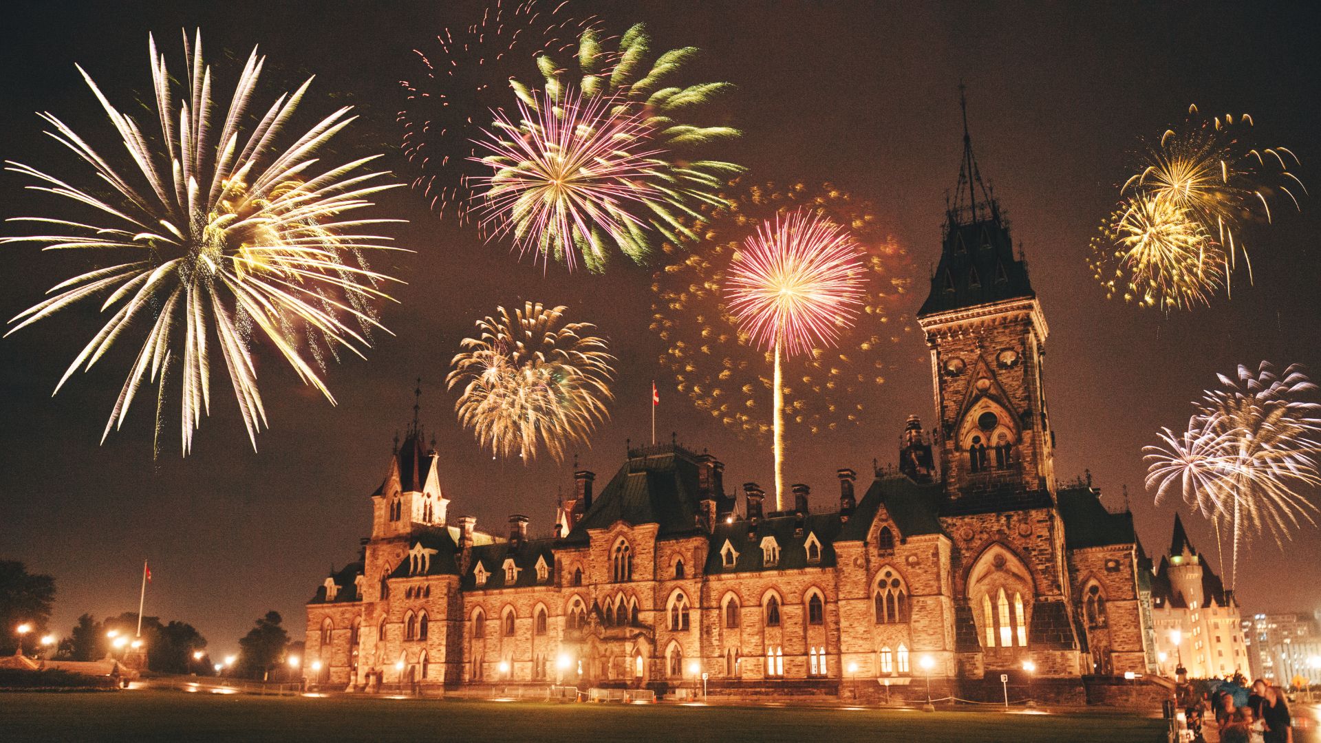 ALT�y�z:�j�姻�����ڦ��۳y�ؿv�s�A�y���q�A�]�Ť����G�ۦh�T���P��m�B�j�p���@����ηϤ��C